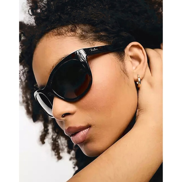 RAY-BAN RB4216 601/71 POLISHED BLACK DARK GREEN SQUARE SUNGLASSES. 56mm main image 11